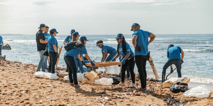 RD en lista de tres países con más voluntarios en limpieza de costas a nivel mundial