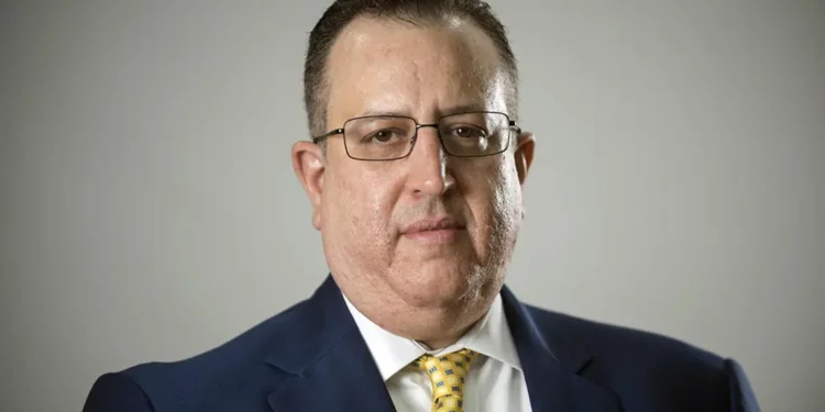 Economista advierte política de Trump conduce a EEUU a la estanflación