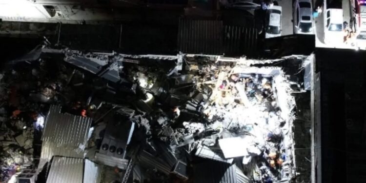 Desplome en discoteca Jet Set deja 15 muertos y decenas de heridos