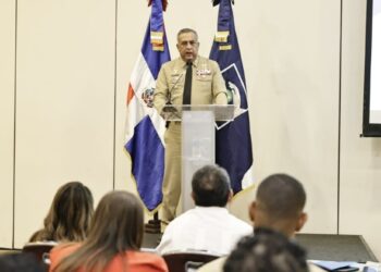 SNS capacita sobre atención a pacientes extranjeros