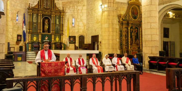 Sermón de las Siete Palabras retrata crisis social de República Dominicana