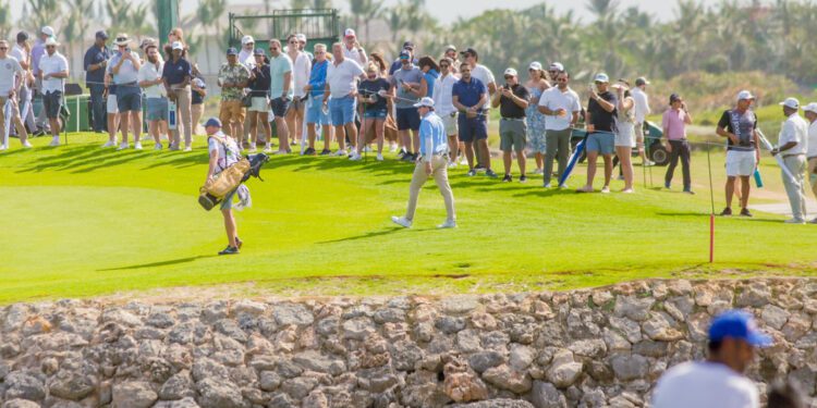 Joel Dahmen se mantiene firme en Los Corales en Punta Cana;