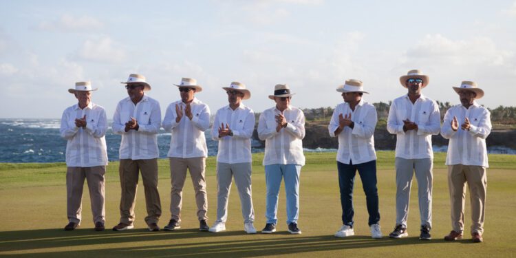 Garrick Higgo arrebata corona en Corales tras desplome de Dahmen