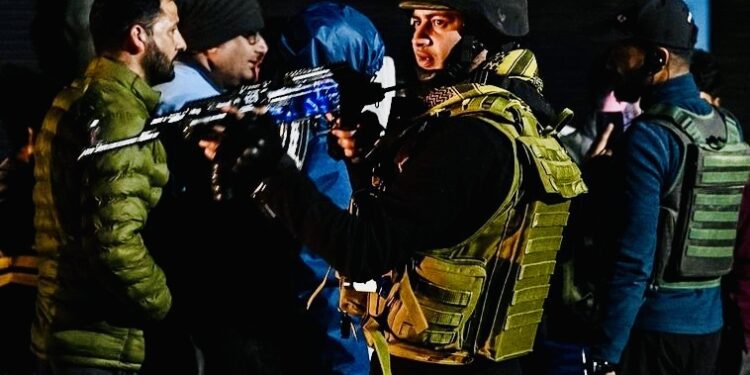 India y Pakistán escalan tensiones con sanciones y amenazas