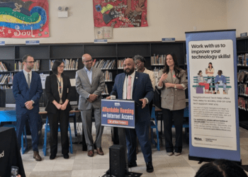 Nueva York lanza programa vecinal para alfabetización digital inclusiva