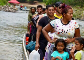 Miles de desplazados temen morir si son deportados hoy