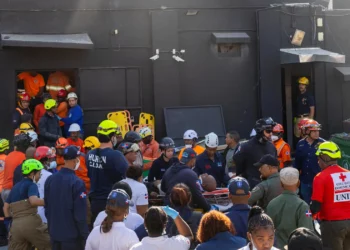 Equipos de Israel y Puerto Rico se unen al rescate en Jet Set