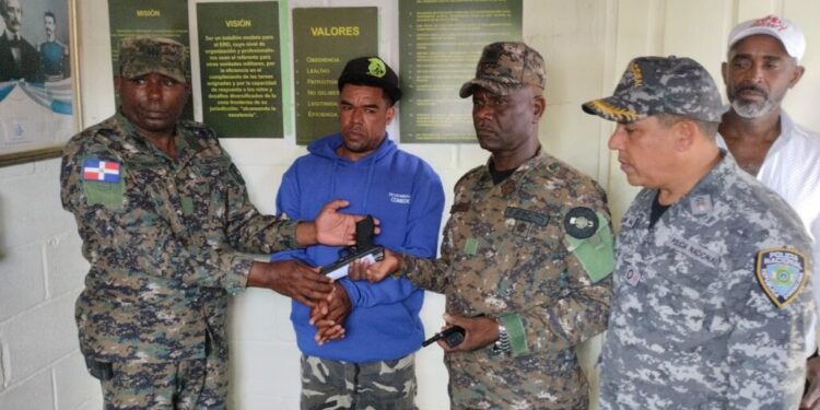 Dos hombres se entregan a la PN por muerte de agente policial