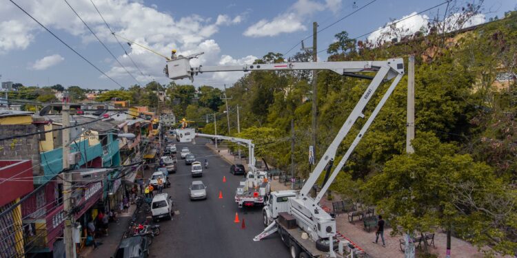 ETED pide prohibir chichiguas cerca del tendido eléctrico