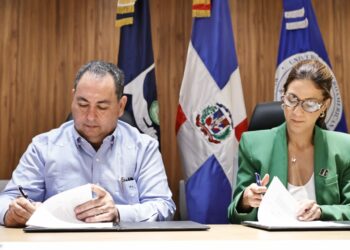 SNS firma tres acuerdos para mejorar la salud pública
