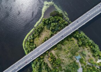 Cepal reduce crecimiento de América Latina y el Caribe para 2025 