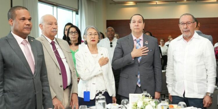 Llaman a universidades a fortalecer red investigaciones educativas