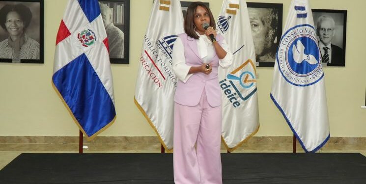 Familias dominicanas valoran programa educativo que transforma la crianza