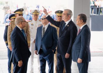 Unidad nacional ante el desafío haitiano: Abinader se reúne con expresidentes