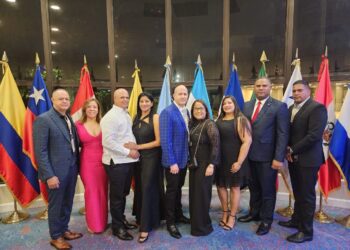 “EsLa Abogados” gana doble premio por excelencia jurídica