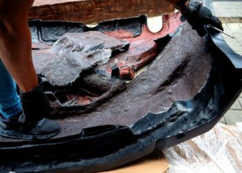 DNCD detecta cocaína oculta en bumpers con destino Australia