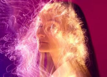 Los seres vivos, incluyendo los humanos, emiten luz que cesa con la muerte