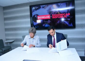 Acuerdo entre Cultura y Berklee impulsa la música dominicana