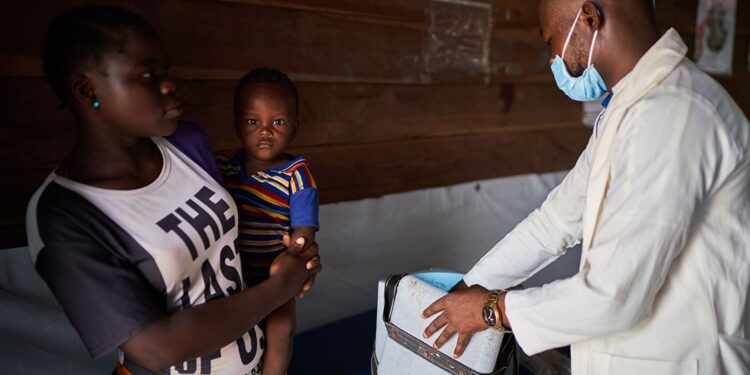Informe OMS: determinantes sociales influyen en la salud más que los genes