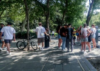 España bate récord de población impulsada por inmigración extranjera