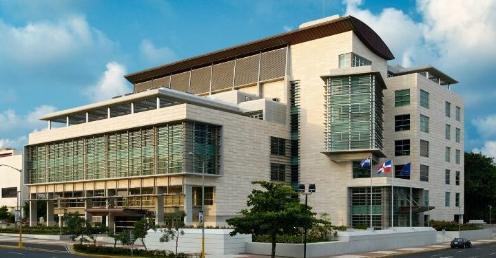 Fiscalía recusa jueza por trato favorable a imputados de corrupción del Intrant