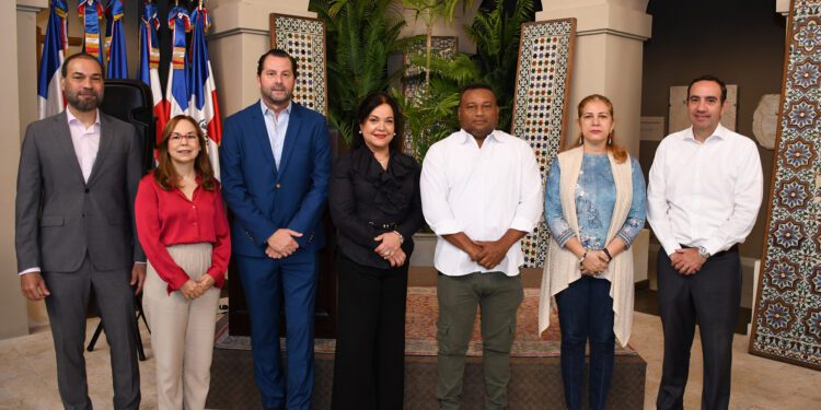 Realizan Acuerdo de Colaboración “Unidos por La Ciudad  Colonial”