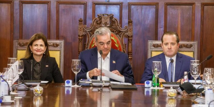 Gobierno destaca sus logros clave y proyecta crecimiento sostenido