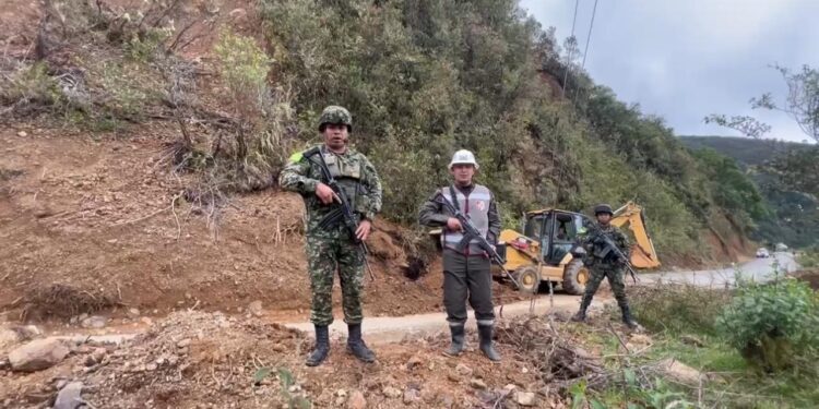 Colombia responde con fuerza militar al paro armado del ELN en Chocó