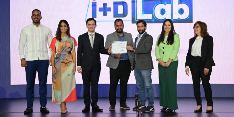 Congreso INDOTEL 4.0 reunió a 1,700 jóvenes y premia talento digital