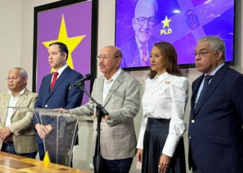 PLD exige acción urgente contra impuesto a remesas dominicanas