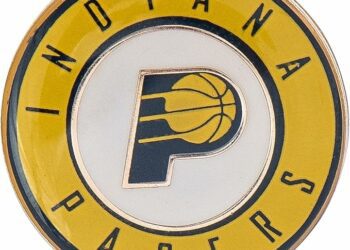 Jalen Brunson y Karl Towns pelearon, pero insuficiente ante Indiana