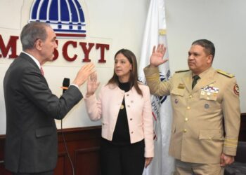 Tres nuevos miembros asumen en Consejo de Educación Superior