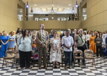 Bellas Artes honra a 80 servidores con más de 25 años