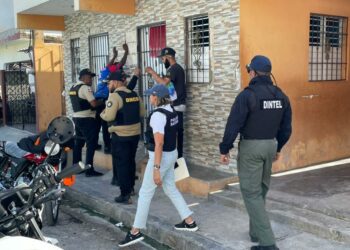 Desmantelan puntos de droga en la Calle 42 de Capotillo y sectores de Higüey