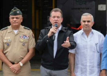 Histórica incineración de productos ilegales en RD