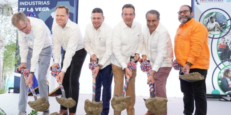 Inauguran nave industrial generará más de 2,000 empleos en La Vega