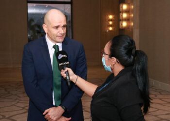 Fondos de inversión: comparan prácticas de España con el potencial de RD