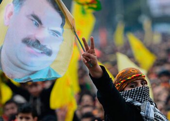 El PKK anuncia su disolución y el fin de la lucha armada con Turquía