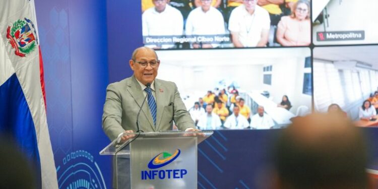 Nueva academia de Idiomas INFOTEP abre puertas al futuro laboral