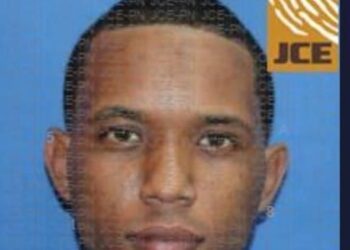 Muere supuesto delincuente al enfrentar agentes de Dicrim en SDN