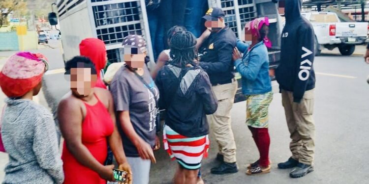 Migración interviene Hacienda Estrella por presencia ilegal de haitianos