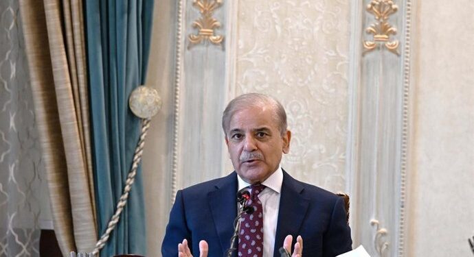 Pakistán celebra su repuesta a ataques de India y advierte sobre confrontación nuclear