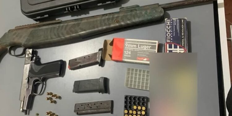 Policía recupera armas ocultadas tras tiroteo violento en San Pedro de Macorís