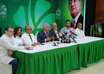 Fuerza del Pueblo denuncia crisis en SeNaSa y uso político de fondos