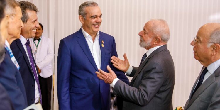 Abinader conversa con Lula esfuerzo RD para solucion crisis haitiana