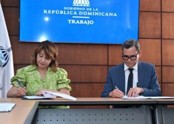 Gobierno y empresas privadas unen fuerzas para emplear a grupos vulnerables