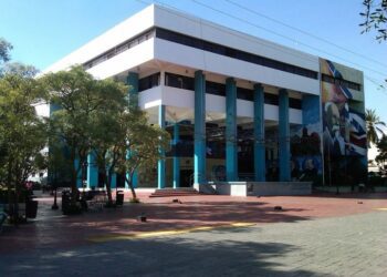 Detectan irregularidades en compras públicas del cabildo de Baní