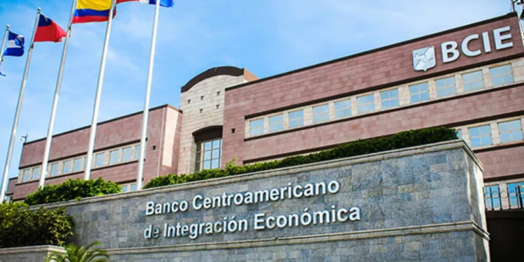 BCIE reduce tasas para aliviar deuda pública en Centroamérica y RD