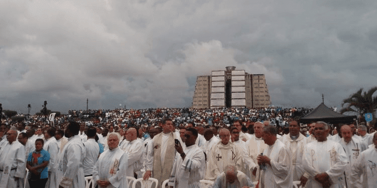 Instituciones y empresas salud anuncian horarios especiales por feriado