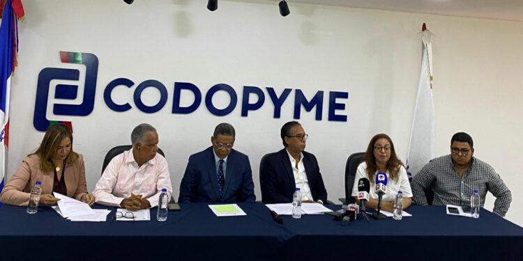 MIPYMES alzan la voz contra proyecto de ley escolar